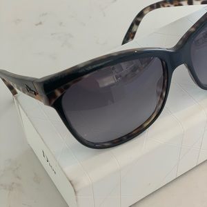 Dior Cat Eye Sunglasses (Tortoise/Black)